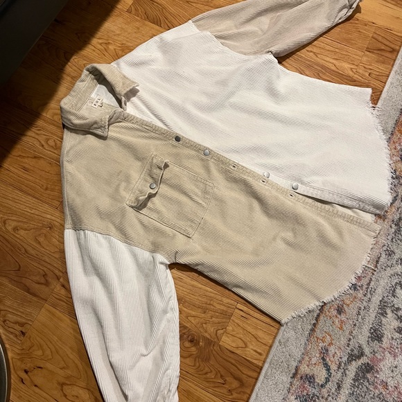 POL Shacket - Picture 3 of 5